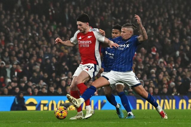 Declan Rice (left) is hoping 2025 brings trophies for Arsenal