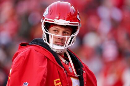 Quarterback Patrick Mahomes hopes to direct a Kansas City victory at Pittsburgh to clinch