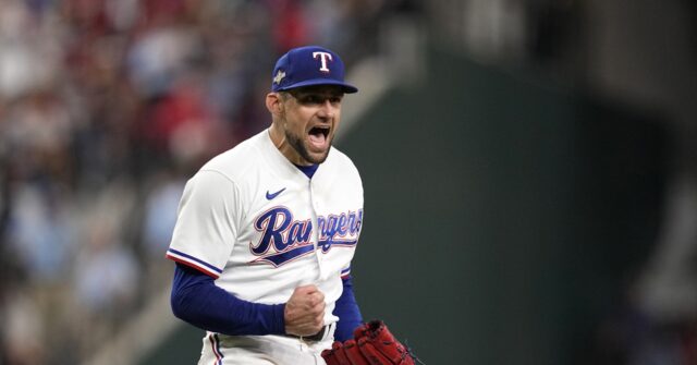 Nathan Eovaldi Re-signs with Texas Rangers