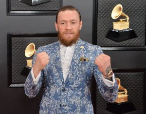 Conor McGregor agrees to boxing bout with Logan Paul in India