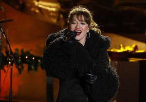 'Kelly Clarkson Show' is renewed for Season 7