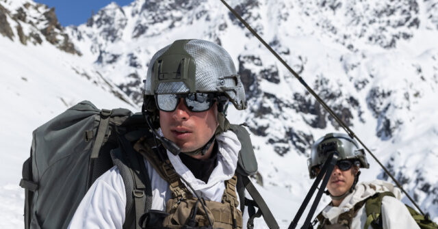 France Mooted Deploying Troops to Greenland Against President Trump