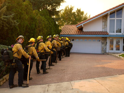 ‘Tone Deaf’: L.A.’s Wealthy Ripped for Hiring $2K per Hour Private Firefighters