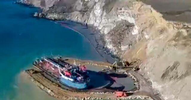 Rescue Workers Empty 1,500 Tons of Oil from Beached Russian Tanker
