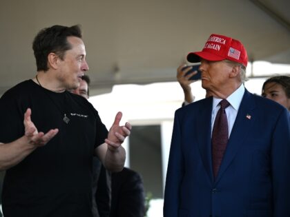 Elon Musk and Donald Trump in discussion