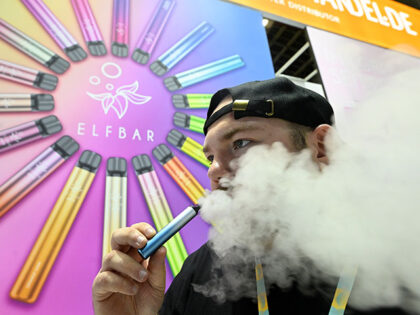 The manufacturer Elfbar presents its e-cigarette to interested parties at the InterTabak/I