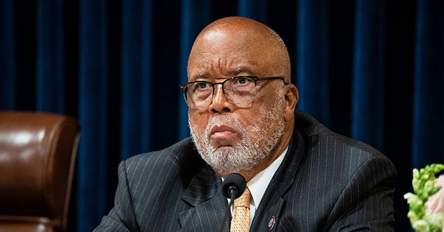 J6 Panel Chair Bennie Thompson 'Would Accept' a Preemptive Pardon