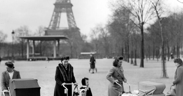 French Birthrate Falls to Lowest Level Since End of First World War