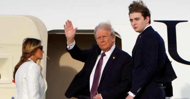 Melania-Donald-Barron-Trump-Board-Plane-