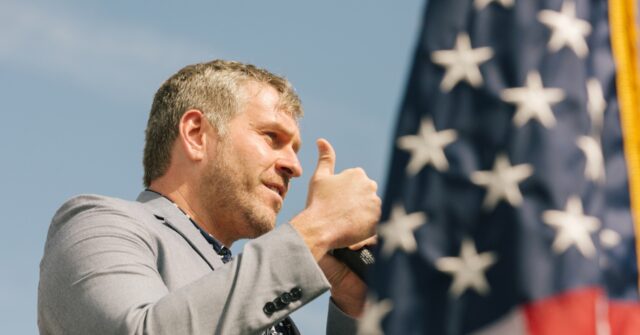 'Mind Blowing': Cernovich Helps Raise $238K for CA Fire Victims
