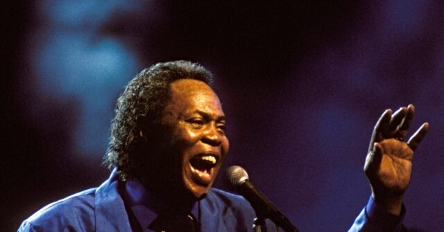 Sam Moore, Who Sang ‘Soul Man’ in Sam & Dave Duo, Dies at 89