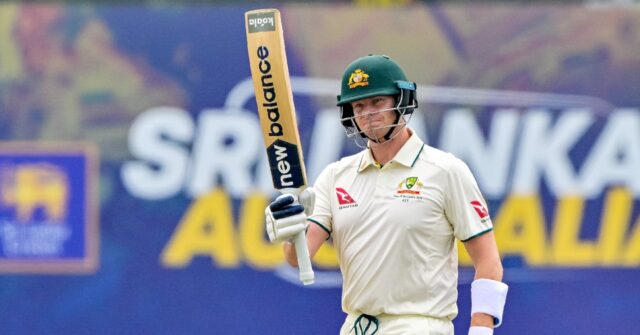 Khawaja, Smith Lead Australia to 261-2 in Galle Test