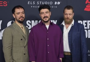 Mumford & Sons Announce New Album Rushmere