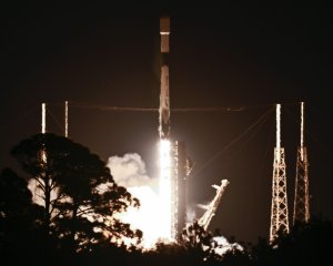 SpaceX launches Falcon 9 from Florida in first flight of the year