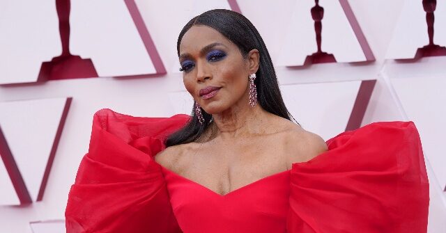 NextImg:Angela Bassett Says She Was 'Deserving' of Oscar for 'Black Panther II'