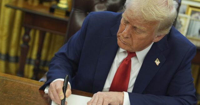 Trump Explains the Middle East: Israel Is the Pen, Region Is the Desk
