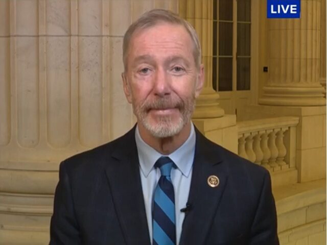 Dem Rep. Lynch: Dems Got Nothing for the Shutdown, ‘Terrible Mistake to Cave In’