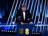 Caught with His Pants Down? Trump Hater Actor Mark Hamill’s Pants Appear to Drop During BAFTA