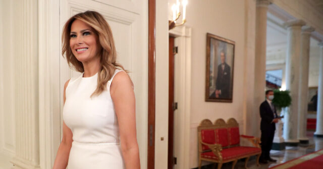 Melania Trump Announces Public Tours of White House Resuming