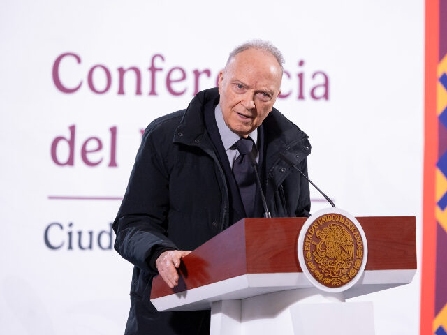 Mexican AG Alejandro Gertz Manero Mexican Attorney General Alejandro Gertz Manero talks about his efforts to have drug lord