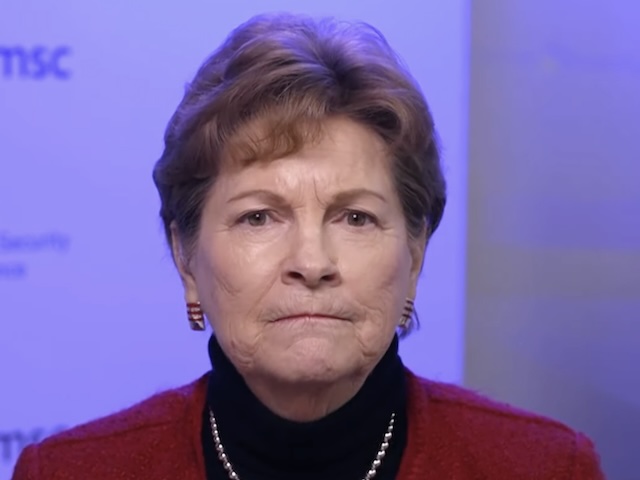 Shaheen: Trump Is Taking 'Side of a Sworn Enemy of the United States over a State'