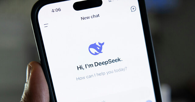 china-deepseek-chatbot-ai-solen-feyissa-unsplash-640x335.jpg