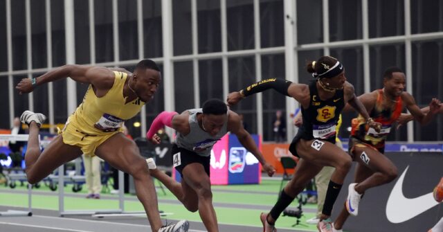 Holloway, Russell Claim US Indoor Titles with World-Leading Times