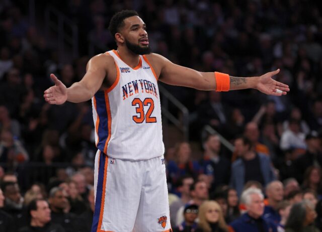 Karl-Anthony Towns' 40 points helped the New York Knicks power past the Indiana Pacers on