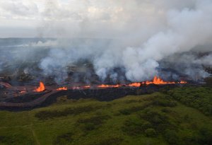 Hawaii's Kilauea volcano erupts for 9th time with 330-foot lava fountains