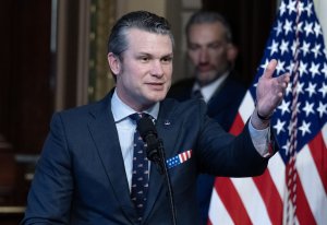 Pete Hegseth orders senior leaders to cut 8% from Defense budget