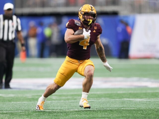 CFP_Getty Images (2) ATLANTA, GEORGIA - JANUARY 1: Cam Skattebo #4 of the Arizona State Sun Devils during seco
