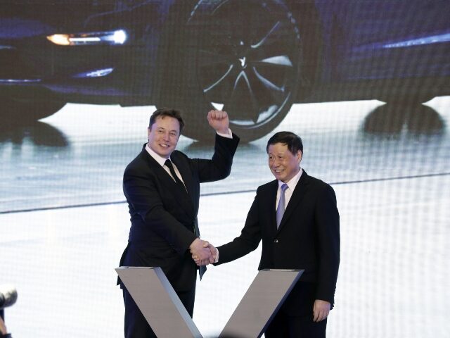 Elon Musk in China business meeting