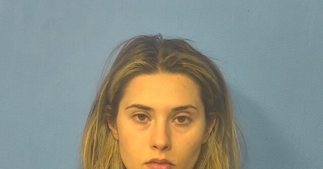 Illinois Teacher Charged with Molesting Student Claims She Was Blackmailed by 15 Year-Old