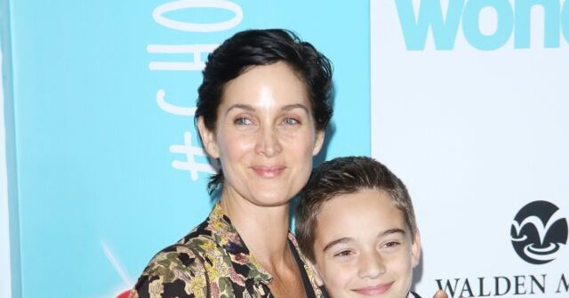 Actress Carrie-Anne Moss Rejected 'Huge' Roles to Become a Mom, 'I Don't Have Regret'
