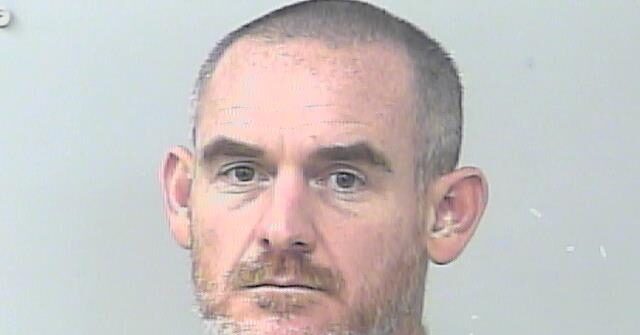 Man Arrested After Threatening Trump: 'Fight Me Naked to the Death'