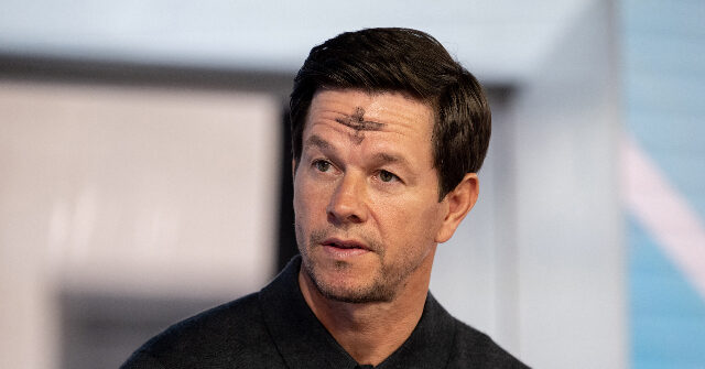 Mark Wahlberg: Lent a Reminder That You Overcome Suffering, Loss, Failure 'By Having a Relationship With God