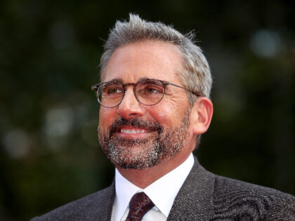 Steve Carell Surprises Southern California High School Students, Affected by Wildfires, With Free P