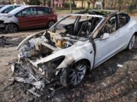 Musk Hatred Goes Global: Firebugs Destroy 4 Tesla EVs in Berlin