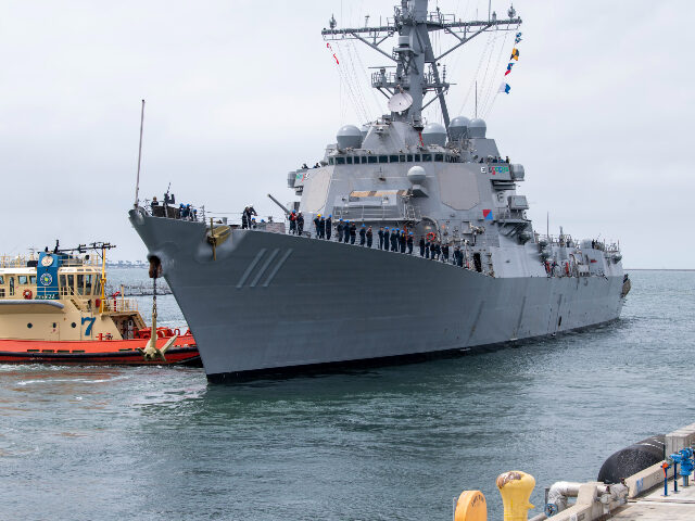 USS Spruance deploys to U.S. southern border. (U.S. Navy File Photo: Petty Officer 2nd Cla