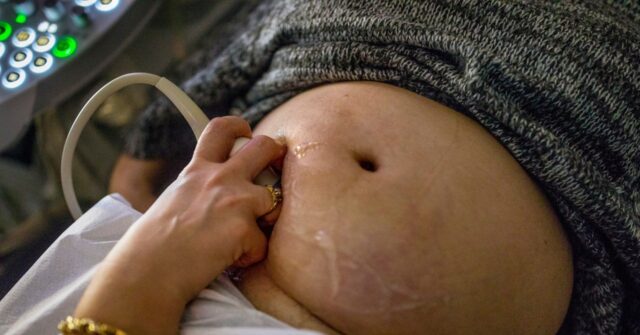 Report: Chinese Nationals Use Loophole in CA Law for 'Rent-a-Womb' Scheme