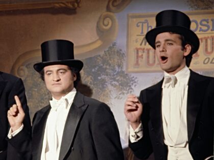 SATURDAY NIGHT LIVE -- Episode 19 -- Pictured: (l-r) Elliott Gould, John Belushi, Bill Mur