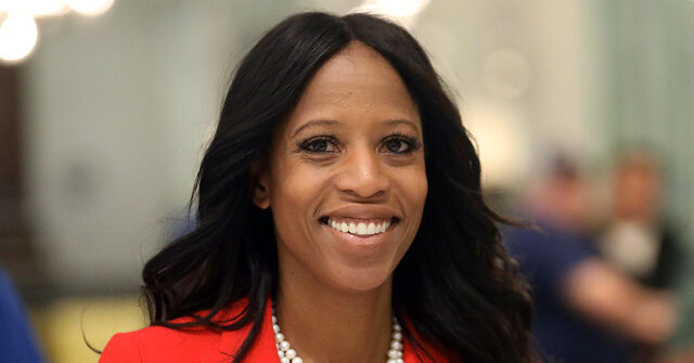 Mia Love, First Black Republican Congresswoman, Dies at 49