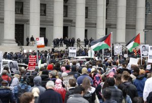 Columbia University student Yunseo Chung sues to prevent deportation