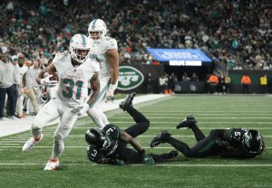 Las Vegas Raiders, running back Raheem Mostert agree to 1-year deal