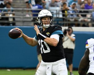 San Francisco 49ers to sign quarterback Mac Jones - Breitbart