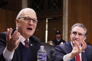 Senator questions canceling planned military satellites in favor of SpaceX