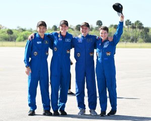 Space station's replacement crew arrives in Florida in preparation of SpaceX launch