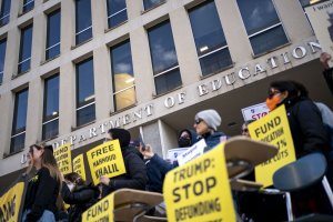 Trump moves student loans to SBA, special needs and nutrition to Health & Human Servic