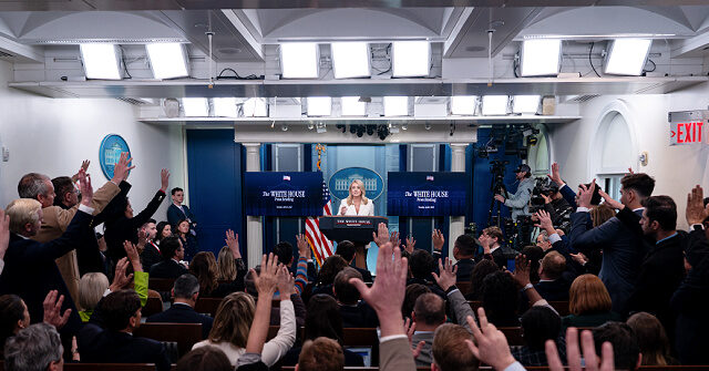 Federal Judge Says White House Must Reinstate AP Access to Press Pool