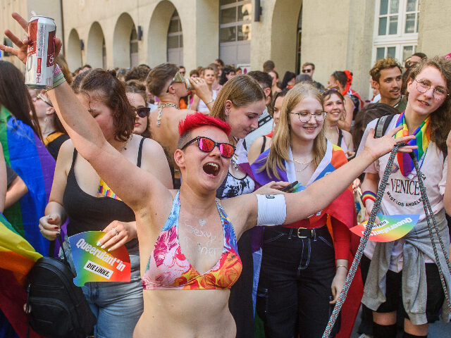 J.K. Rowling Mocks ‘Asexual Day’ as a ‘Fake Oppression Day’ to Tell ‘
